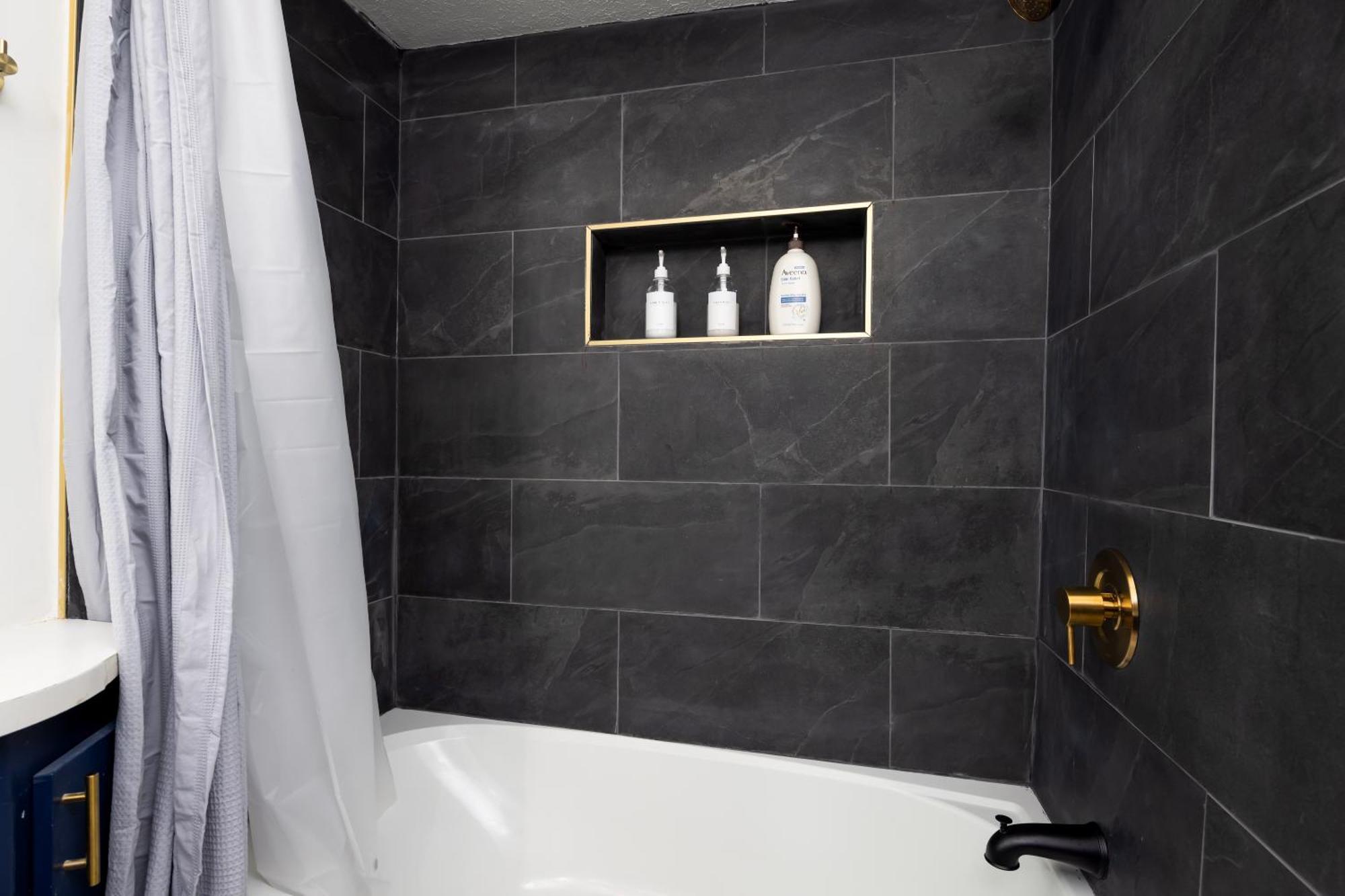 2 Bedroom Ft Moore Retreat 콜럼버스 외부 사진